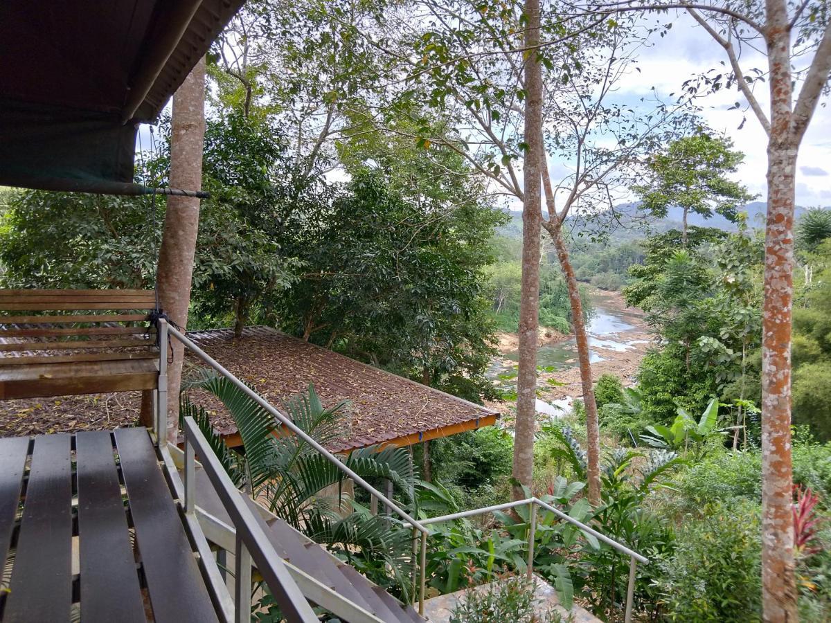 ภูริรักษ์ โฮมสเตย์ Ban Pha Saeng Lang 外观 照片