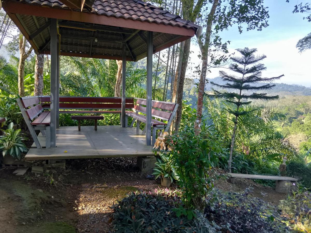 ภูริรักษ์ โฮมสเตย์ Ban Pha Saeng Lang 外观 照片